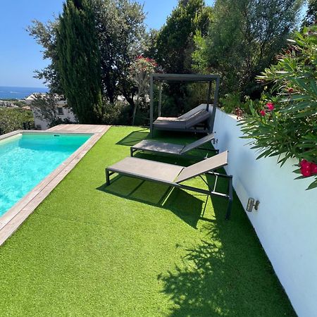 Rdc De Villa Avec Piscine Cavalaire-sur-Mer Dış mekan fotoğraf